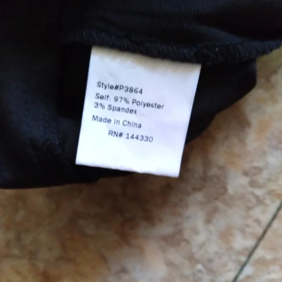 Francesca's Birdcage Label black faux skort shorts, size S - Picture 5 of 6